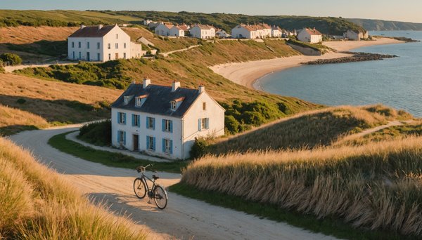 Top 10 Lieux Incontournables à Découvrir sur l'Île de Ré : Votre Guide Touristique Complet